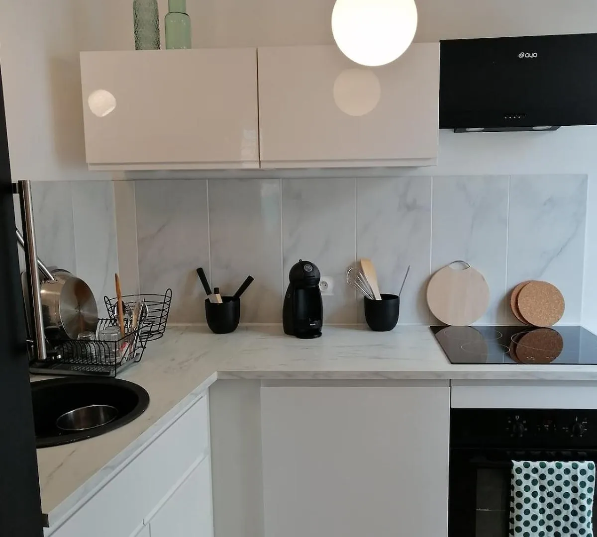 Plein Centre De Vienne Avec Balcon Apartment France